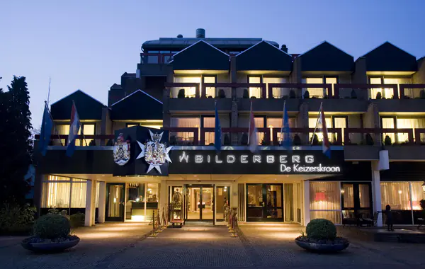 Le club bilderberg Suite